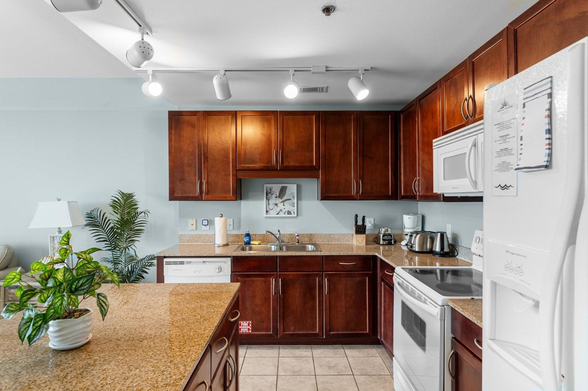 Oceanview Family Friendly Floor Condo! Steps 2 Beach! By Dolce Getaways Pcb Apartment Panama City Beach